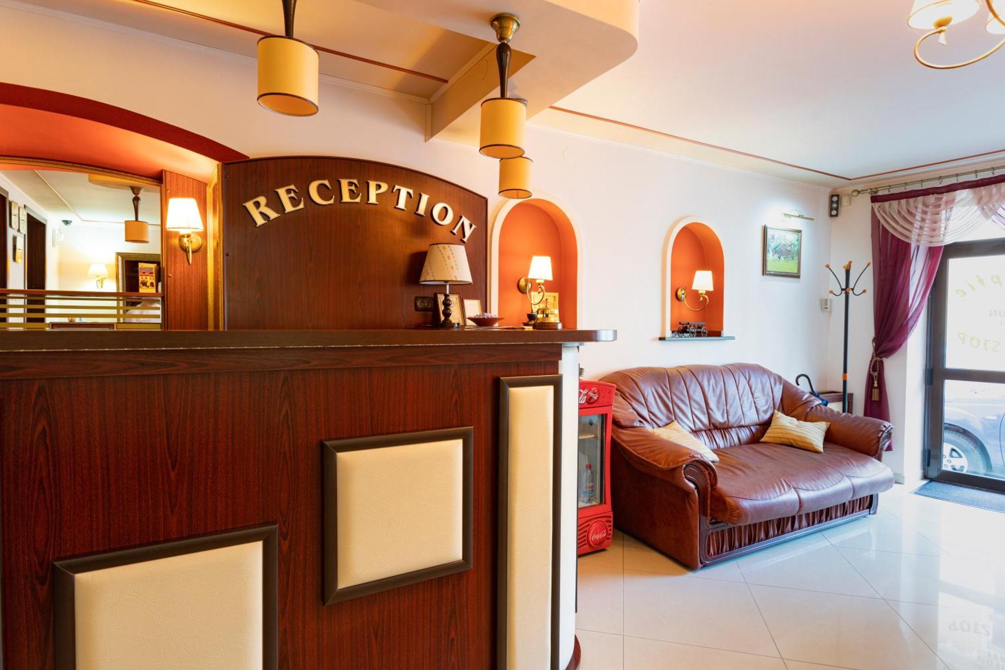 Hotel Natural Braszów Zewnętrze zdjęcie